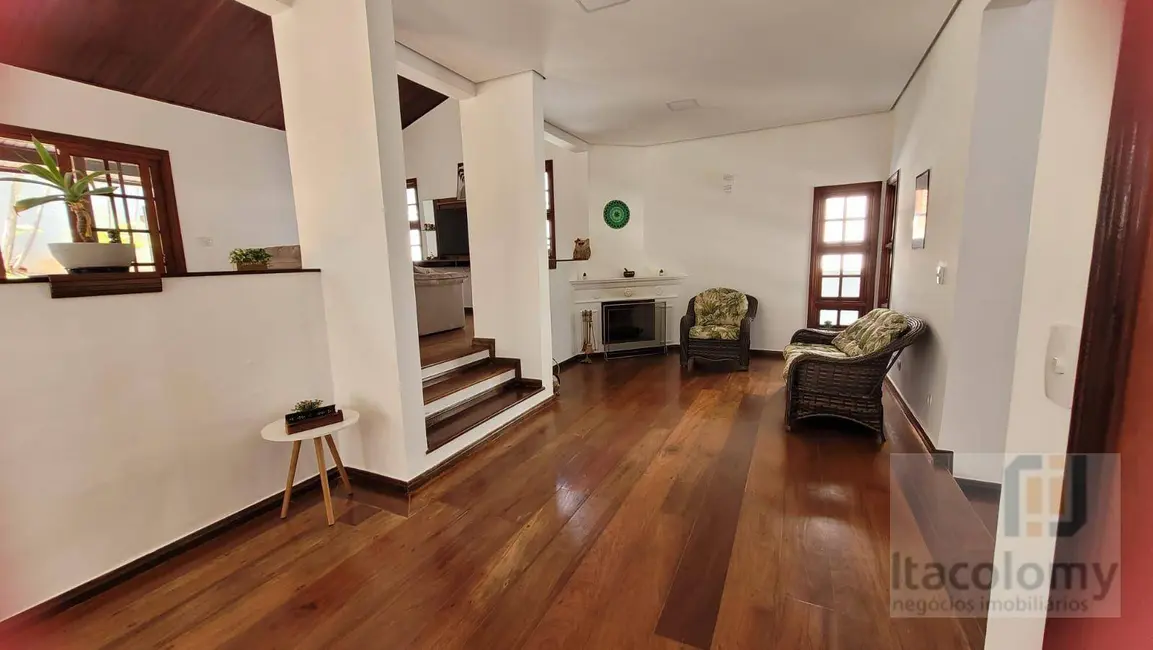 Foto 2 de Casa de Condomínio com 4 quartos à venda, 420m2 em Santana De Parnaiba - SP