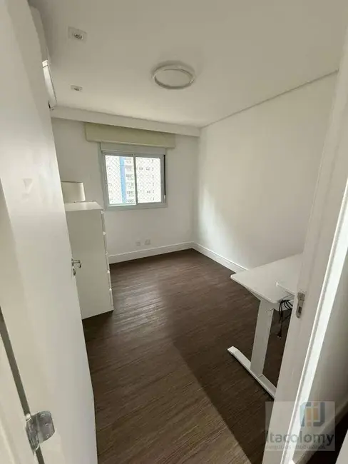 Apartamento com 3 quartos à venda e para alugar, 96m2 em Alphaville Empresarial, Barueri - SP - imagem 9 Foto 9 de Apartamento com 3 quartos à venda e para alugar, 96m2 em Alphaville Empresarial, Barueri - SP