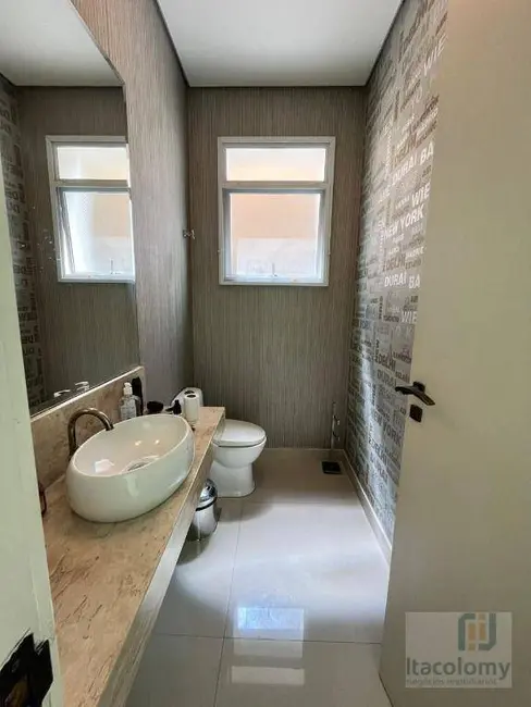 Foto 8 de Casa de Condomínio com 4 quartos à venda, 380m2 em Santana De Parnaiba - SP