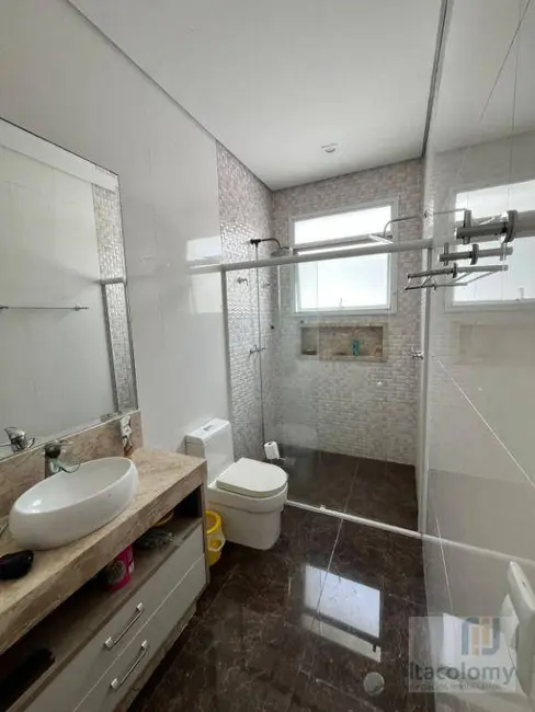 Foto 9 de Casa de Condomínio com 4 quartos à venda, 380m2 em Santana De Parnaiba - SP