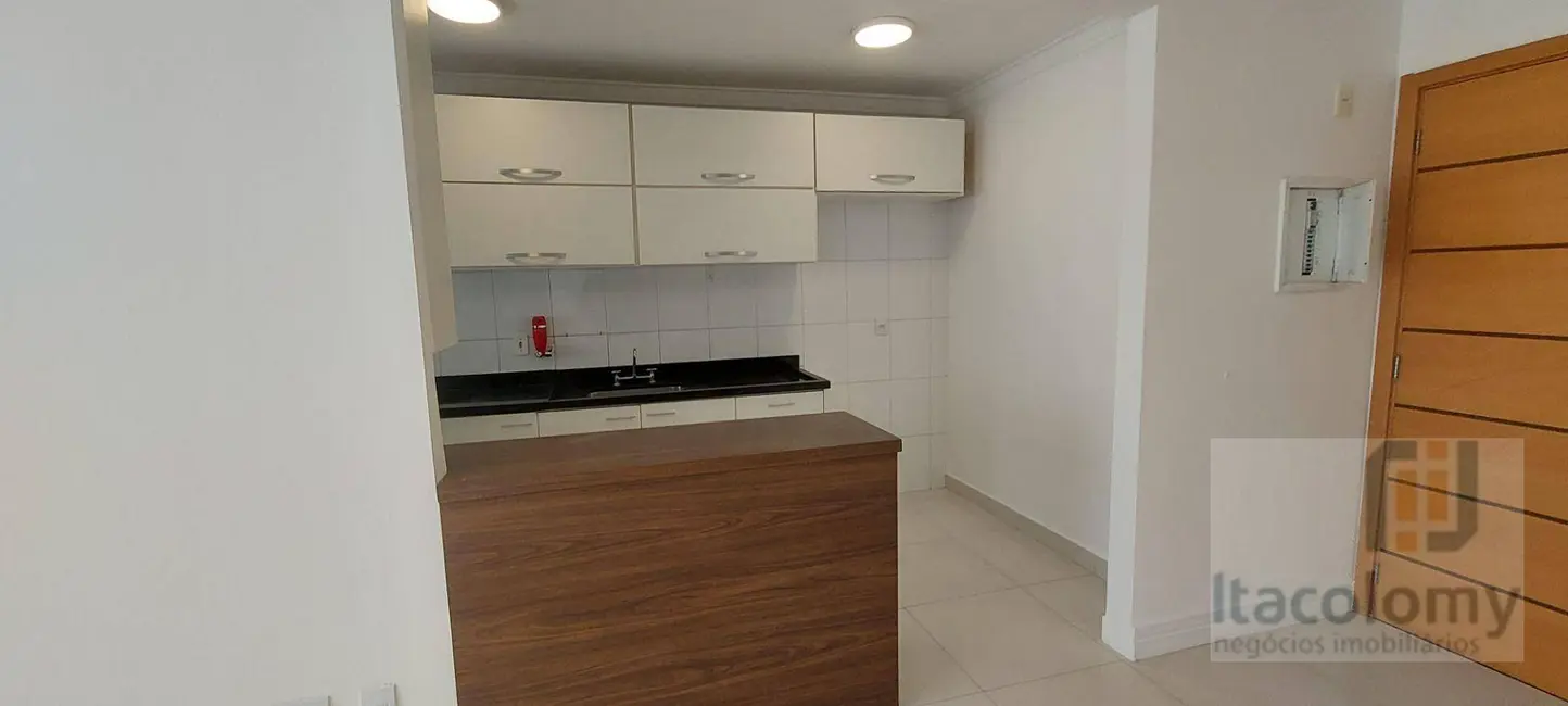 Apartamento com 3 quartos para alugar, 90m2 em Santana De Parnaiba - SP - imagem 1 Foto 1 de Apartamento com 3 quartos para alugar, 90m2 em Santana De Parnaiba - SP