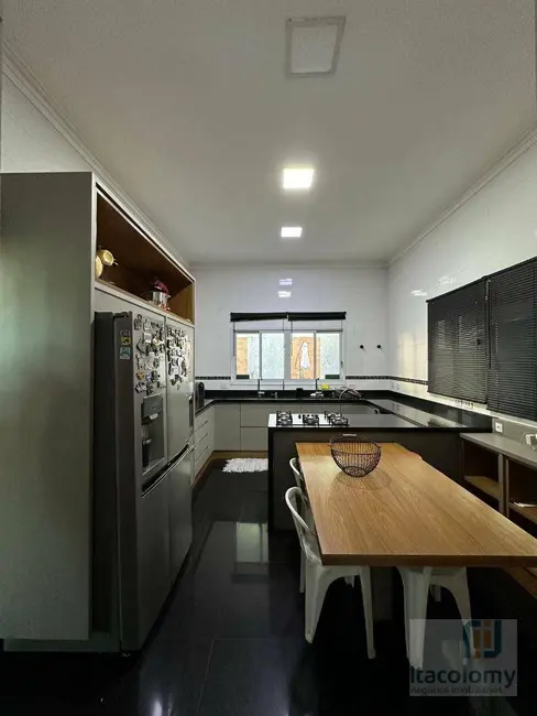 Casa de Condomínio com 3 quartos à venda, 483m2 em Tarumã, Santana De Parnaiba - SP - imagem 6 Foto 6 de Casa de Condomínio com 3 quartos à venda, 483m2 em Tarumã, Santana De Parnaiba - SP