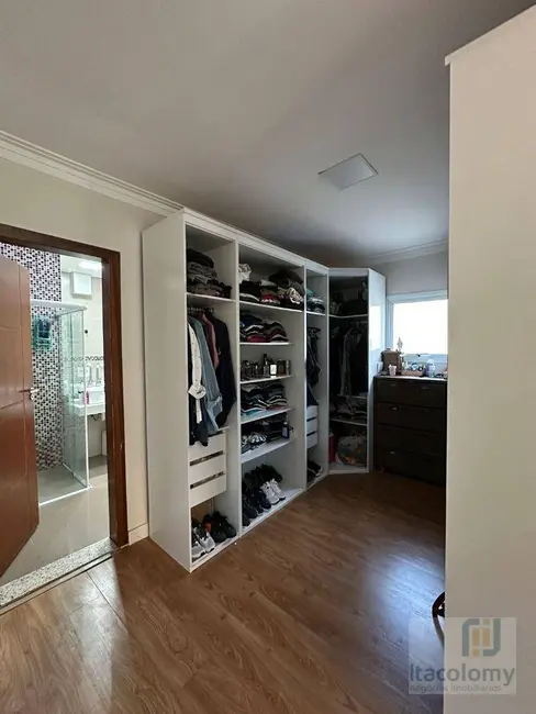 Casa de Condomínio com 3 quartos à venda, 483m2 em Tarumã, Santana De Parnaiba - SP - imagem 5 Foto 5 de Casa de Condomínio com 3 quartos à venda, 483m2 em Tarumã, Santana De Parnaiba - SP