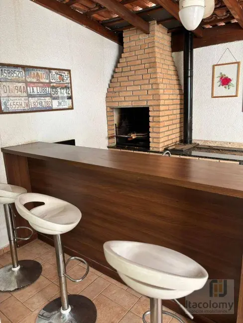 Foto 3 de Casa de Condomínio com 3 quartos à venda, 220m2 em Santana De Parnaiba - SP