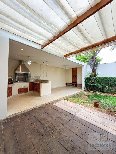 Foto 5 de Casa de Condomínio com 3 quartos à venda, 200m2 em Tamboré, Santana De Parnaiba - SP