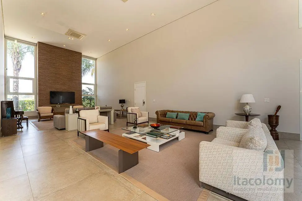 Casa de Condomínio com 4 quartos à venda, 3000m2 em Residencial Tamboré, Barueri - SP - imagem 5 Foto 5 de Casa de Condomínio com 4 quartos à venda, 3000m2 em Residencial Tamboré, Barueri - SP