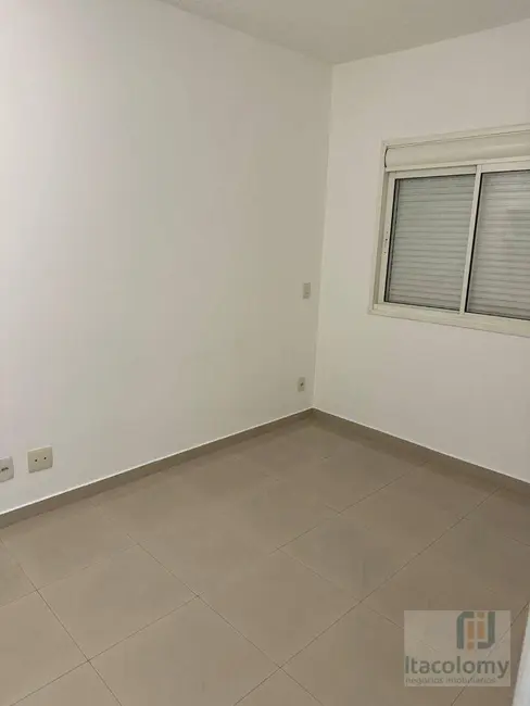 Apartamento com 2 quartos para alugar, 76m2 em Jardim Tupanci, Barueri - SP - imagem 8 Foto 8 de Apartamento com 2 quartos para alugar, 76m2 em Jardim Tupanci, Barueri - SP