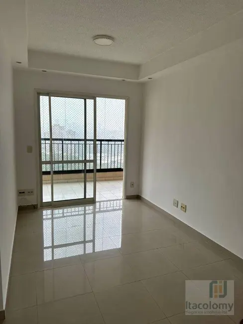 Apartamento com 2 quartos para alugar, 76m2 em Jardim Tupanci, Barueri - SP - imagem 9 Foto 9 de Apartamento com 2 quartos para alugar, 76m2 em Jardim Tupanci, Barueri - SP