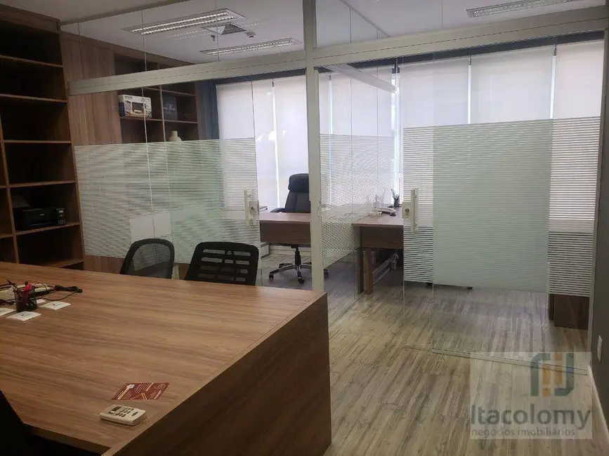 Foto 8 de Sala Comercial à venda e para alugar, 55m2 em Alphaville Conde II, Barueri - SP