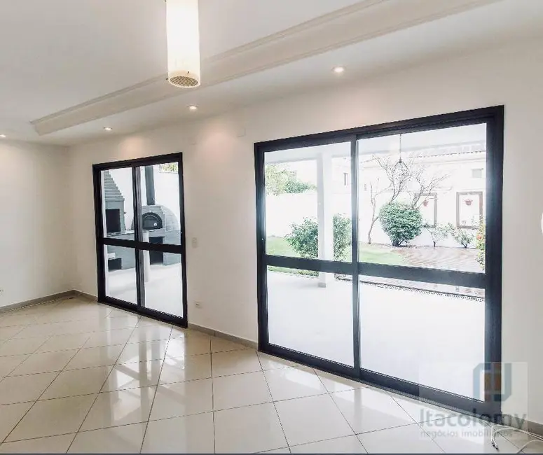 Casa de Condomínio com 3 quartos para alugar, 164m2 em Tamboré, Santana De Parnaiba - SP - imagem 4 Foto 4 de Casa de Condomínio com 3 quartos para alugar, 164m2 em Tamboré, Santana De Parnaiba - SP