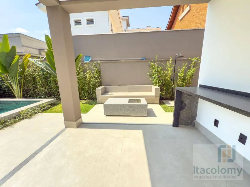 Casa de Condomínio com 4 quartos à venda, 360m2 em Santana De Parnaiba - SP - imagem 5 Foto 5 de Casa de Condomínio com 4 quartos à venda, 360m2 em Santana De Parnaiba - SP