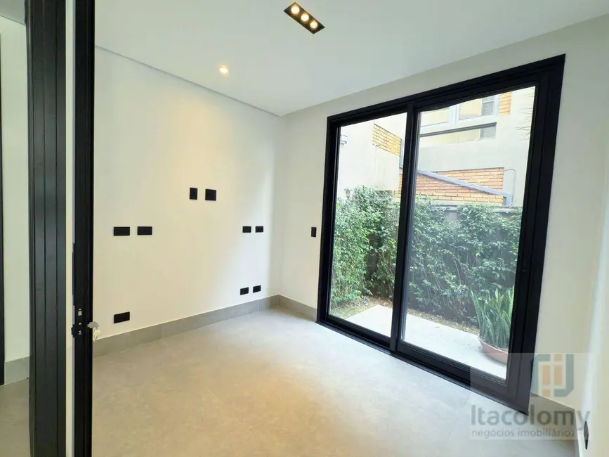 Casa de Condomínio com 4 quartos à venda, 360m2 em Santana De Parnaiba - SP - imagem 9 Foto 9 de Casa de Condomínio com 4 quartos à venda, 360m2 em Santana De Parnaiba - SP