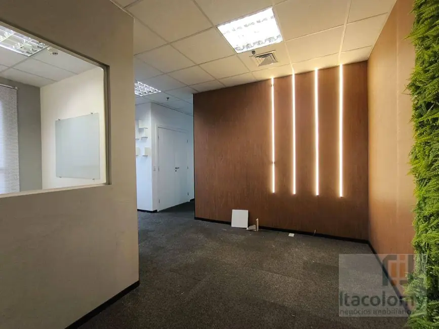 Foto 7 de Sala Comercial à venda e para alugar, 76m2 em Tamboré, Barueri - SP