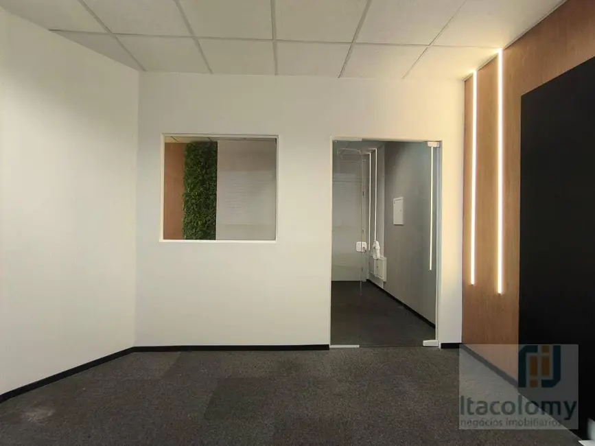 Foto 8 de Sala Comercial à venda e para alugar, 76m2 em Tamboré, Barueri - SP