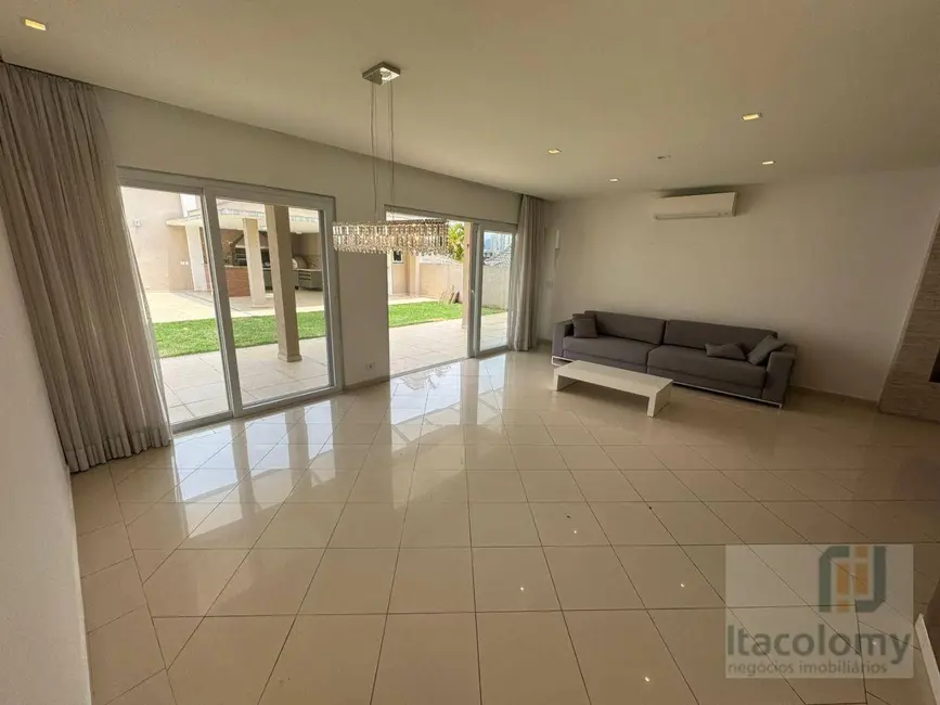 Foto 3 de Casa de Condomínio com 4 quartos à venda, 565m2 em Barueri - SP