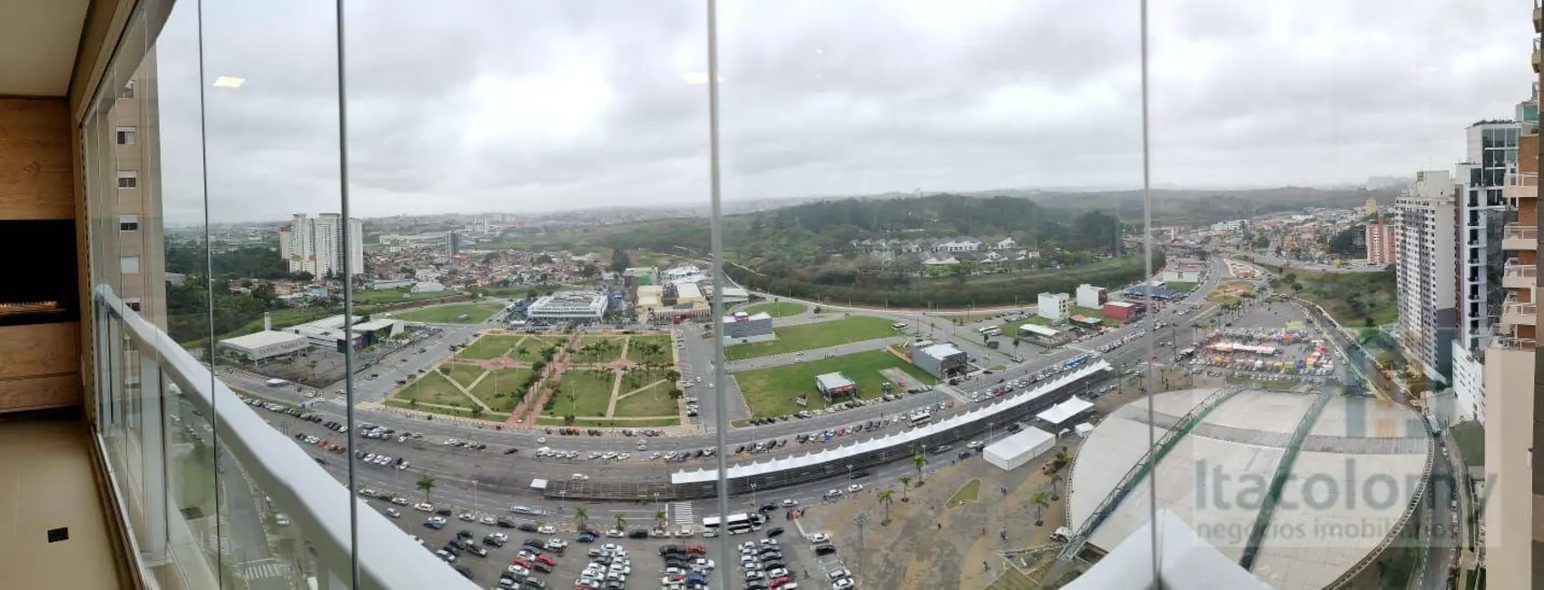 Foto 3 de Apartamento com 2 quartos à venda, 80m2 em Bethaville I, Barueri - SP