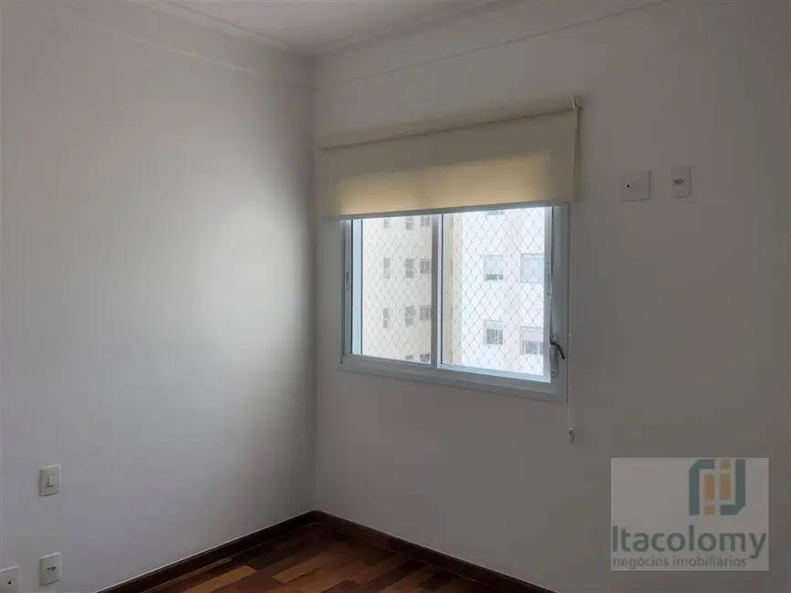 Apartamento com 3 quartos para alugar, 158m2 em Santana De Parnaiba - SP - imagem 7 Foto 7 de Apartamento com 3 quartos para alugar, 158m2 em Santana De Parnaiba - SP