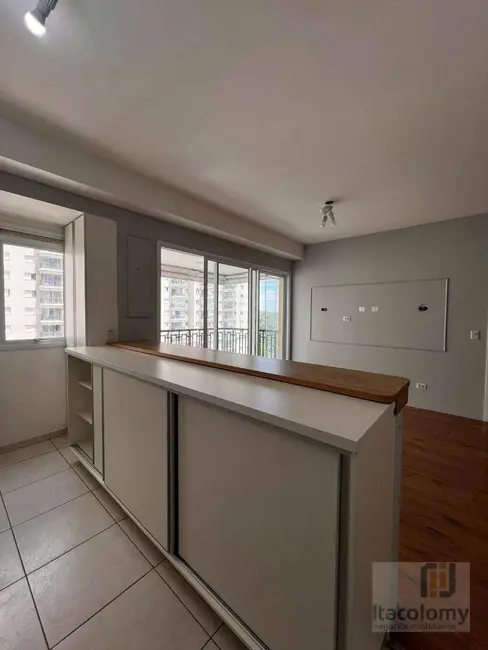 Foto 3 de Apartamento com 1 quarto para alugar, 50m2 em Alphaville Conde II, Barueri - SP