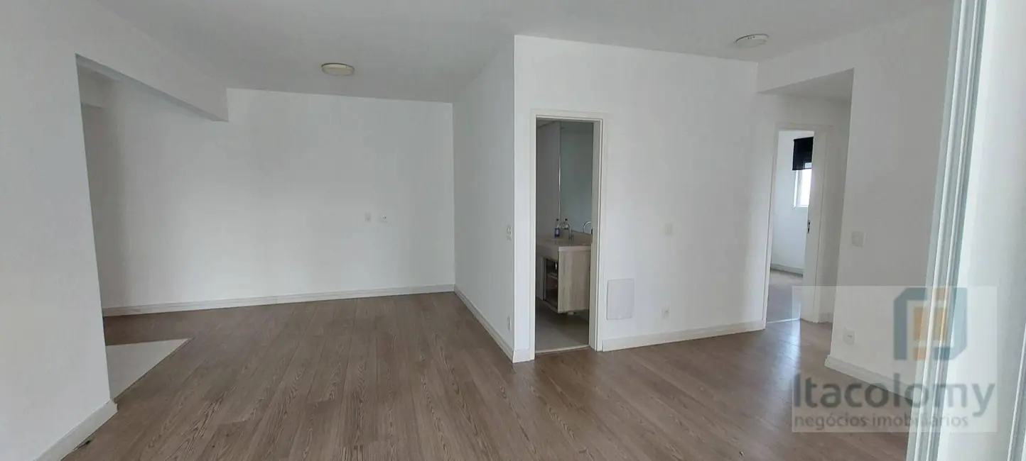 Foto 2 de Apartamento com 2 quartos à venda e para alugar, 82m2 em Alphaville Empresarial, Barueri - SP