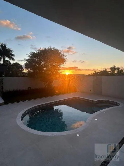 Foto 4 de Casa de Condomínio com 4 quartos à venda, 600m2 em Santana De Parnaiba - SP