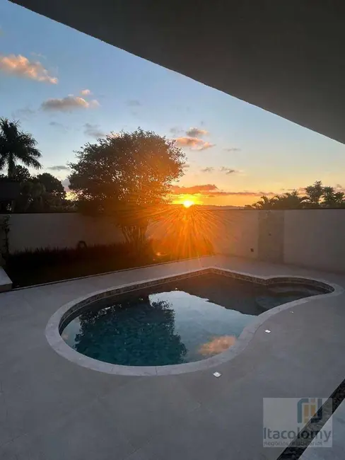 Foto 4 de Casa de Condomínio com 4 quartos à venda, 600m2 em Santana De Parnaiba - SP