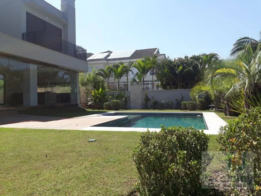 Foto 2 de Casa de Condomínio com 5 quartos à venda, 870m2 em Santana De Parnaiba - SP