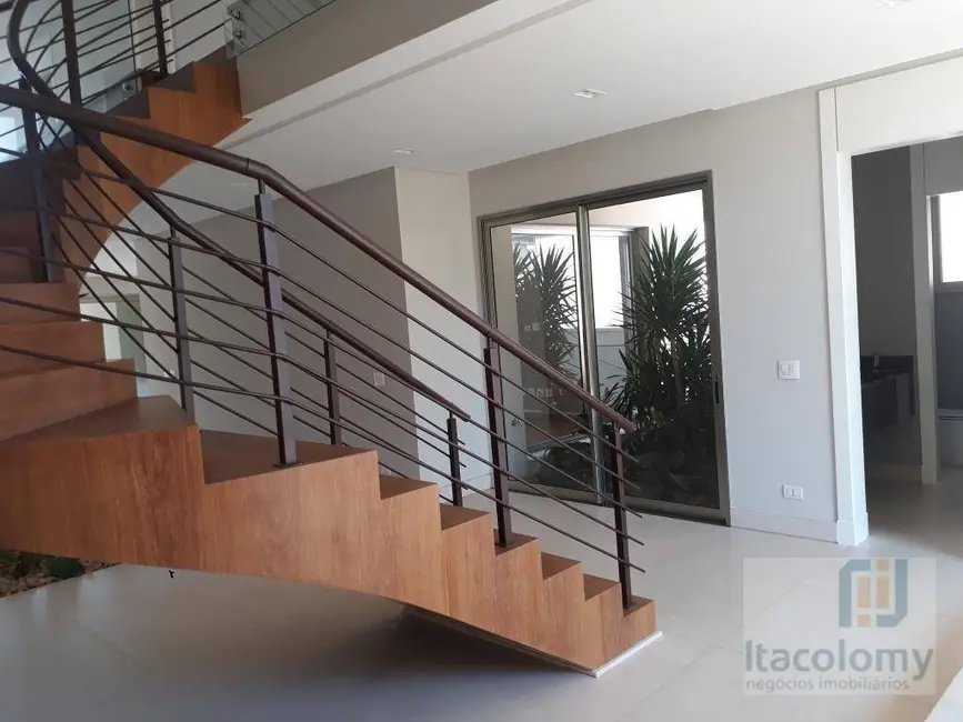 Casa de Condomínio com 5 quartos à venda, 870m2 em Santana De Parnaiba - SP - imagem 5 Foto 5 de Casa de Condomínio com 5 quartos à venda, 870m2 em Santana De Parnaiba - SP