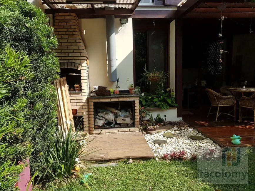 Casa de Condomínio com 3 quartos à venda, 200m2 em Santana De Parnaiba - SP - imagem 9 Foto 9 de Casa de Condomínio com 3 quartos à venda, 200m2 em Santana De Parnaiba - SP