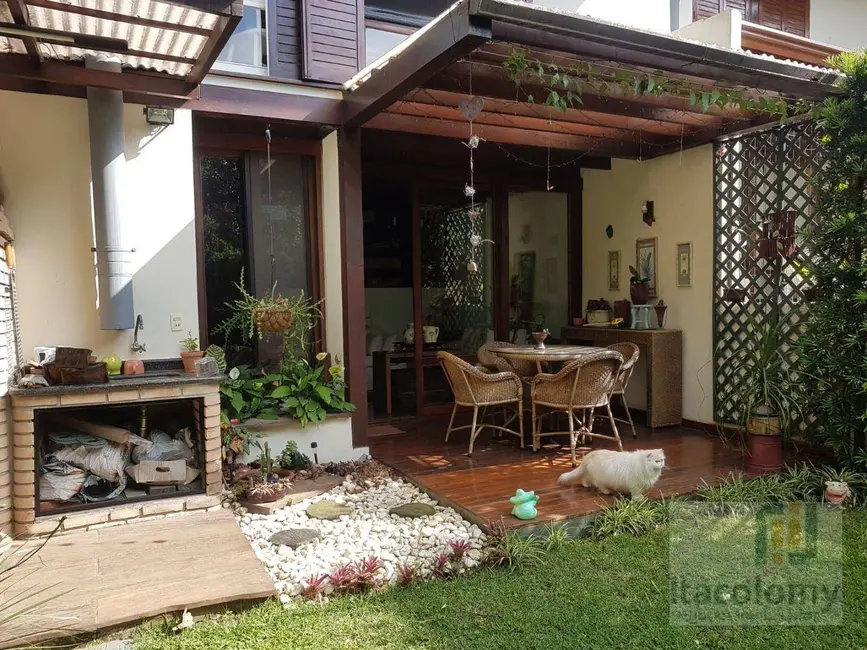 Foto 1 de Casa de Condomínio com 3 quartos à venda, 200m2 em Santana De Parnaiba - SP