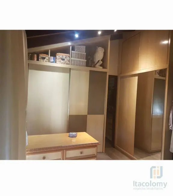 Foto 2 de Casa de Condomínio com 3 quartos à venda, 200m2 em Santana De Parnaiba - SP