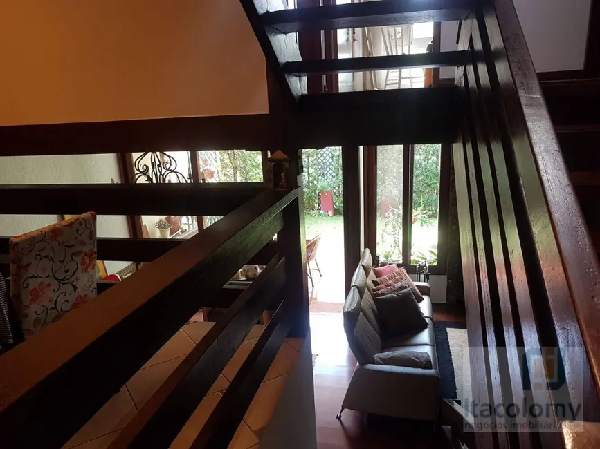 Casa de Condomínio com 3 quartos à venda, 200m2 em Santana De Parnaiba - SP - imagem 8 Foto 8 de Casa de Condomínio com 3 quartos à venda, 200m2 em Santana De Parnaiba - SP