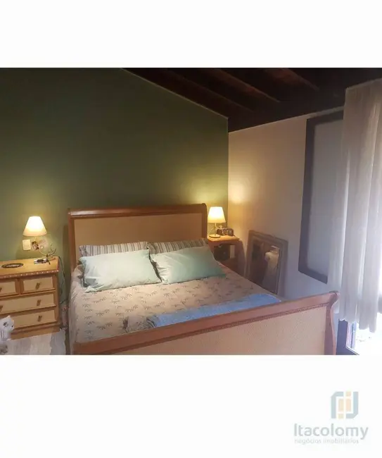 Casa de Condomínio com 3 quartos à venda, 200m2 em Santana De Parnaiba - SP - imagem 3 Foto 3 de Casa de Condomínio com 3 quartos à venda, 200m2 em Santana De Parnaiba - SP