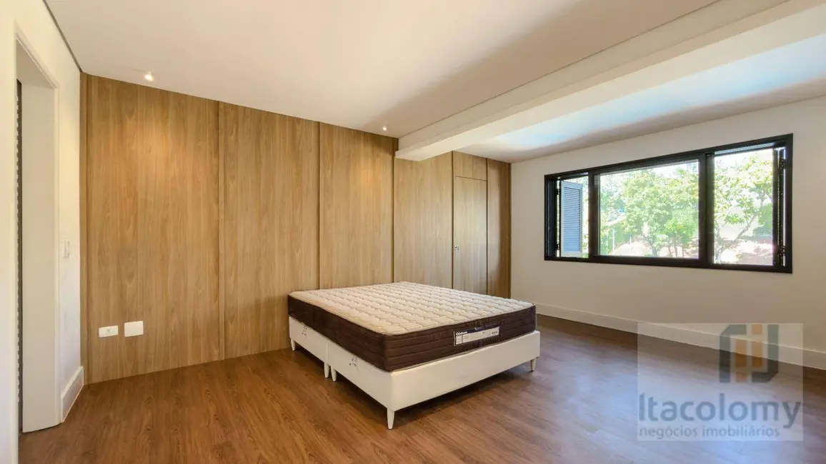 Foto 9 de Casa de Condomínio com 4 quartos para alugar, 1479m2 em Santana De Parnaiba - SP