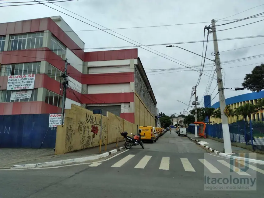 Foto 2 de Armazém / Galpão para alugar, 1200m2 em Jardim do Luar (Fazendinha), Santana De Parnaiba - SP