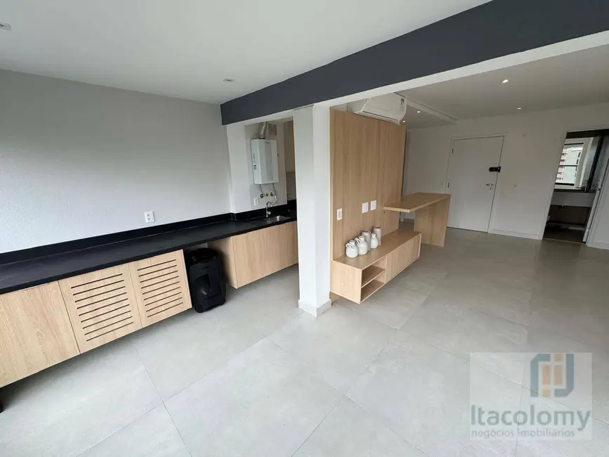 Foto 2 de Apartamento com 2 quartos para alugar, 93m2 em Alphaville Industrial, Barueri - SP