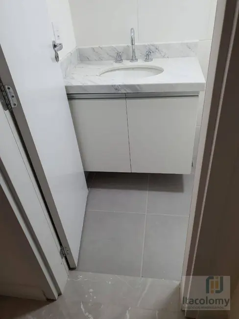 Foto 4 de Apartamento com 1 quarto para alugar, 67m2 em Empresarial 18 do Forte, Barueri - SP