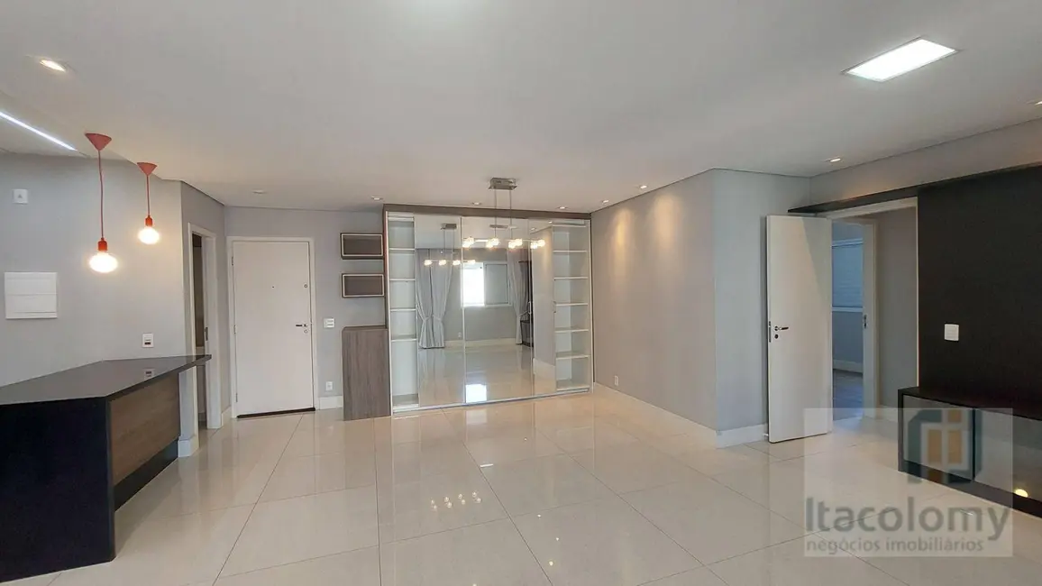 Apartamento com 2 quartos para alugar, 97m2 em Alphaville Industrial, Barueri - SP - imagem 5 Foto 5 de Apartamento com 2 quartos para alugar, 97m2 em Alphaville Industrial, Barueri - SP