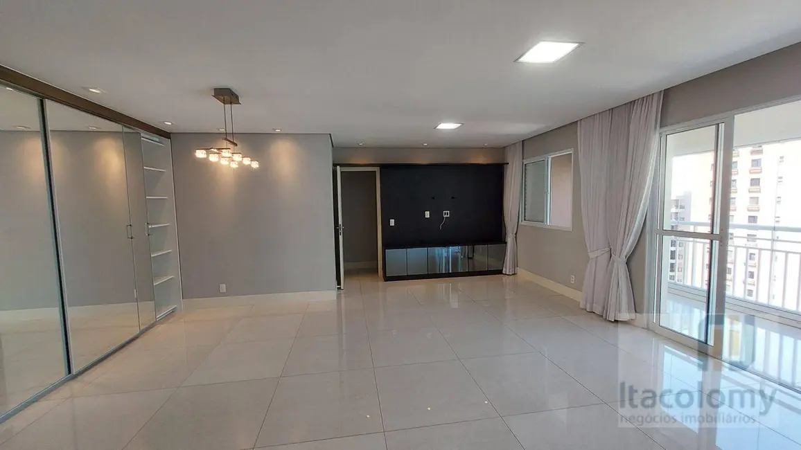 Apartamento com 2 quartos para alugar, 97m2 em Alphaville Industrial, Barueri - SP - imagem 3 Foto 3 de Apartamento com 2 quartos para alugar, 97m2 em Alphaville Industrial, Barueri - SP