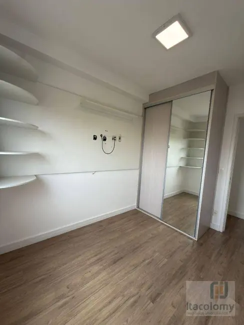Apartamento com 2 quartos para alugar, 74m2 em Alphaville Empresarial, Barueri - SP - imagem 9 Foto 9 de Apartamento com 2 quartos para alugar, 74m2 em Alphaville Empresarial, Barueri - SP