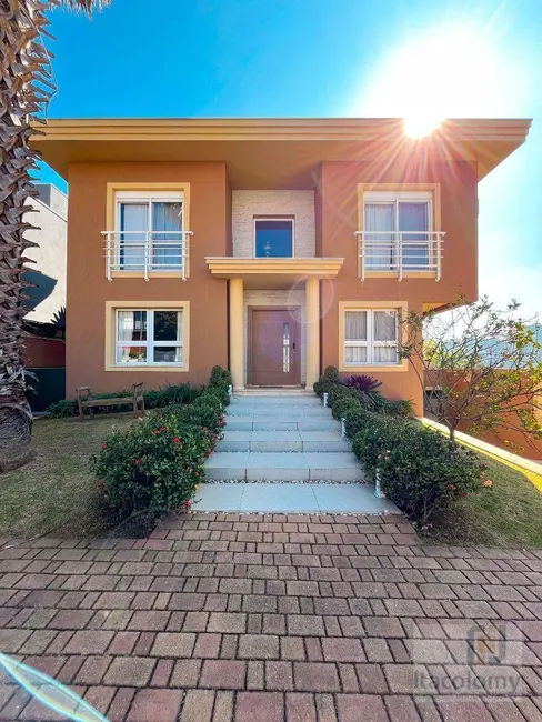 Foto 1 de Casa de Condomínio com 4 quartos à venda e para alugar, 450m2 em Santana De Parnaiba - SP