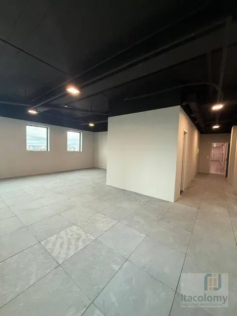 Foto 3 de Sala Comercial para alugar, 70m2 em Alphaville Industrial, Barueri - SP