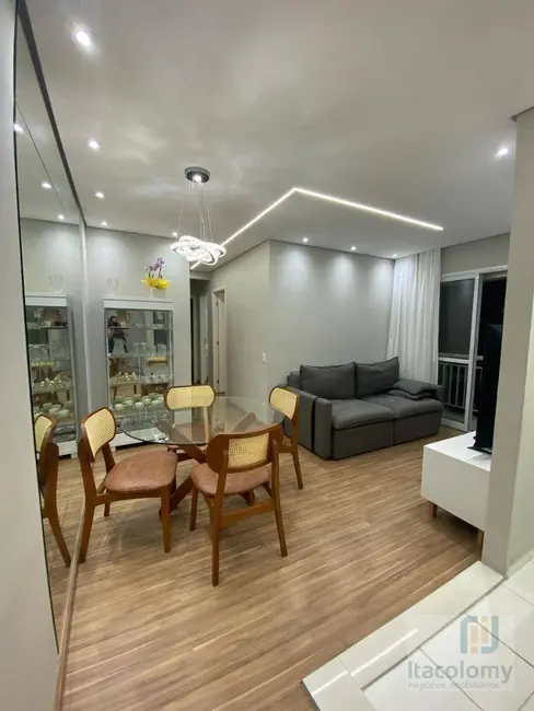 Foto 2 de Apartamento com 2 quartos para alugar, 57m2 em Jardim Iracema, Barueri - SP