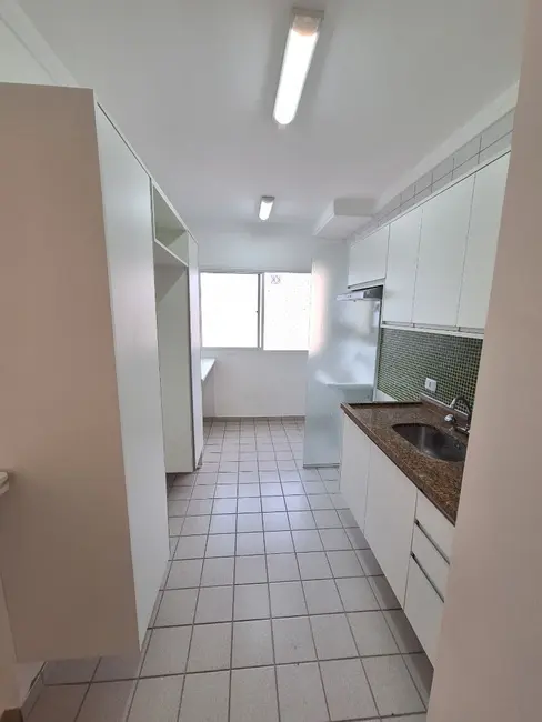 Apartamento com 3 quartos para alugar, 77m2 em Alphaville Industrial, Barueri - SP - imagem 3 Foto 3 de Apartamento com 3 quartos para alugar, 77m2 em Alphaville Industrial, Barueri - SP