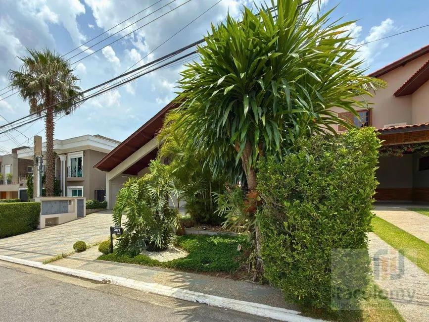 Casa de Condomínio com 3 quartos à venda, 490m2 em Santana De Parnaiba - SP - imagem 3 Foto 3 de Casa de Condomínio com 3 quartos à venda, 490m2 em Santana De Parnaiba - SP