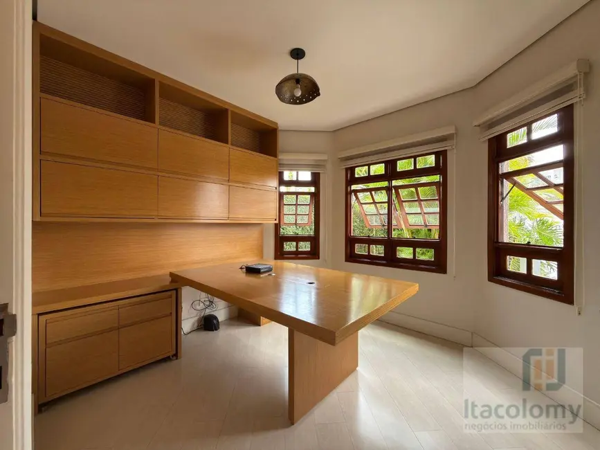 Foto 8 de Casa de Condomínio com 3 quartos à venda, 490m2 em Santana De Parnaiba - SP