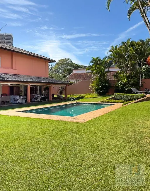 Casa de Condomínio com 4 quartos à venda, 995m2 em Barueri - SP - imagem 2 Foto 2 de Casa de Condomínio com 4 quartos à venda, 995m2 em Barueri - SP