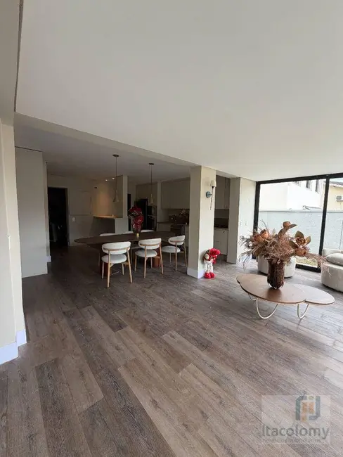 Foto 3 de Casa de Condomínio com 5 quartos à venda, 640m2 em Barueri - SP