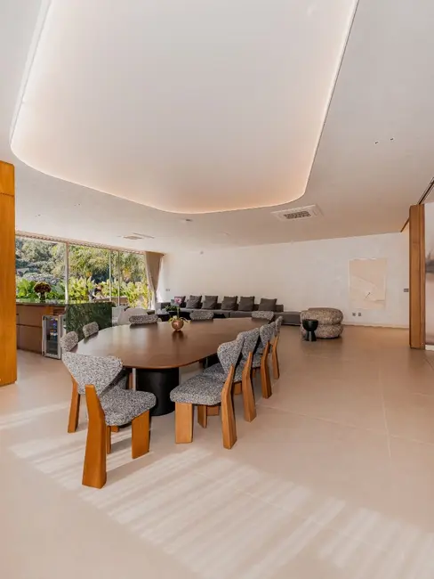 Casa de Condomínio com 4 quartos à venda, 583m2 em Tamboré, Santana De Parnaiba - SP - imagem 4 Foto 4 de Casa de Condomínio com 4 quartos à venda, 583m2 em Tamboré, Santana De Parnaiba - SP