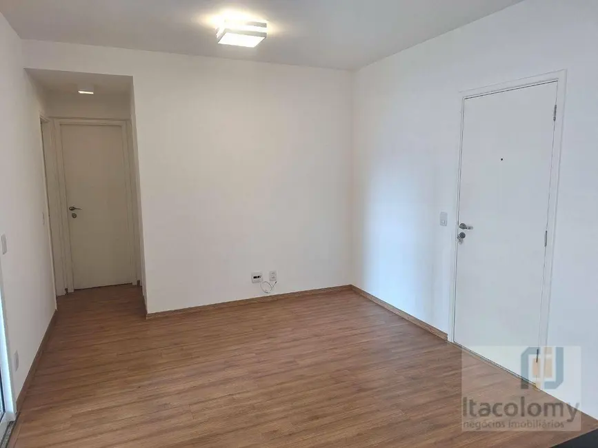 Apartamento com 2 quartos para alugar, 79m2 em Empresarial 18 do Forte, Barueri - SP - imagem 4 Foto 4 de Apartamento com 2 quartos para alugar, 79m2 em Empresarial 18 do Forte, Barueri - SP
