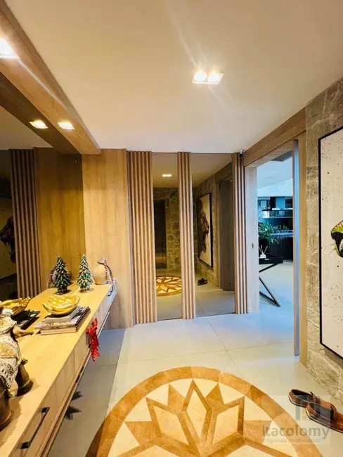 Apartamento com 4 quartos à venda, 336m2 em Alphaville Empresarial, Barueri - SP - imagem 1 Foto 1 de Apartamento com 4 quartos à venda, 336m2 em Alphaville Empresarial, Barueri - SP